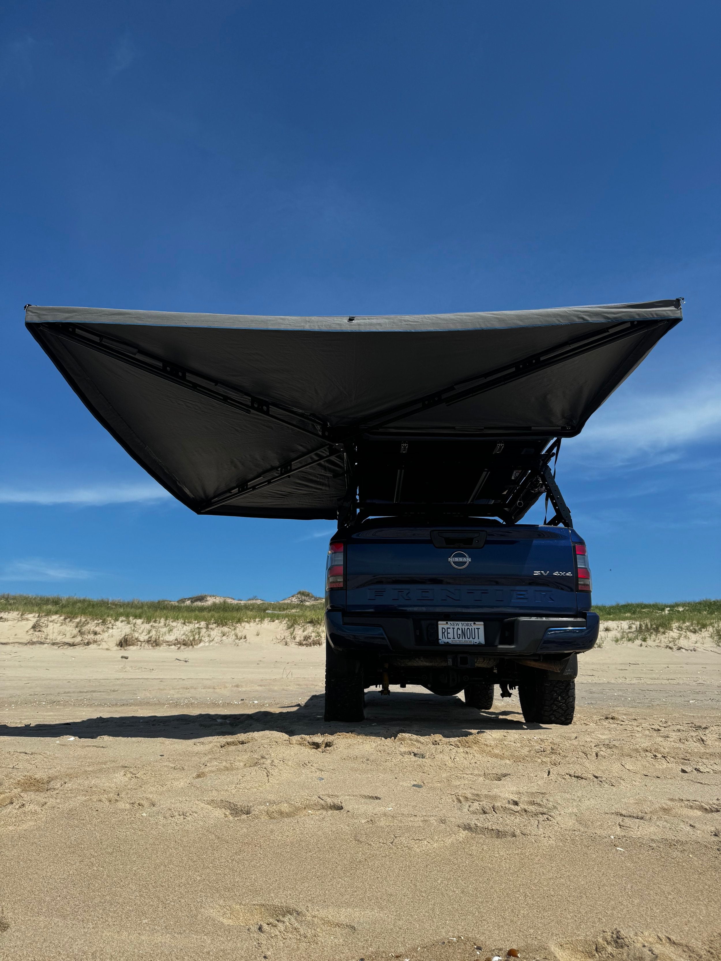 Reign 270 FR+ Awning